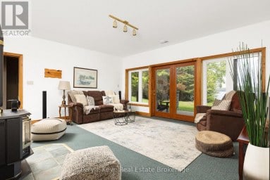 200 EDGEMERE ROAD Huntsville (Stephenson) Ontario photo 33