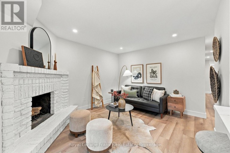 10 DELANEY DRIVE, Ajax (Central West), Ontario, L1T2K3