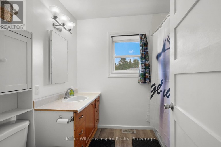 7437 A HWY 620, Limerick, Ontario, K0L1P0