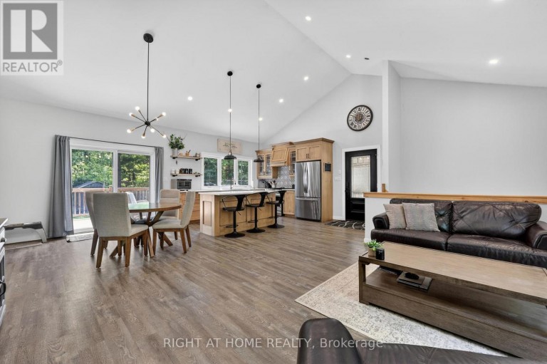 16 WOODLAND HEIGHTS DRIVE, Adjala-Tosorontio, Ontario, L0M1J0