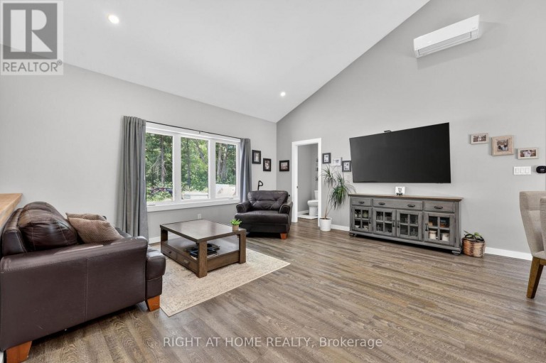16 WOODLAND HEIGHTS DRIVE, Adjala-Tosorontio, Ontario, L0M1J0