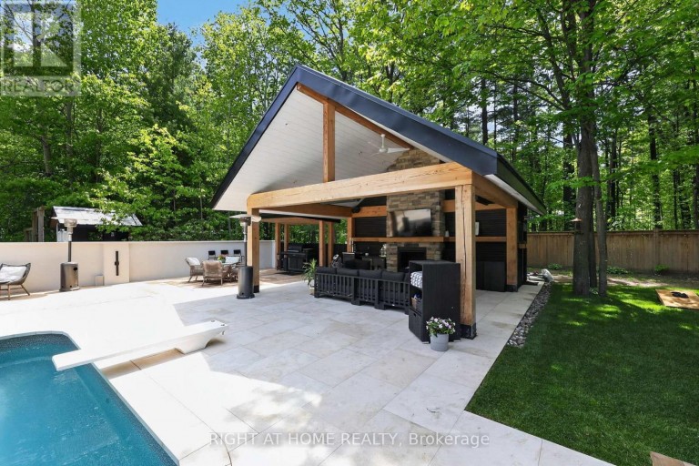 16 WOODLAND HEIGHTS DRIVE, Adjala-Tosorontio, Ontario, L0M1J0