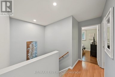326 OAKWOOD COURT Newmarket (Huron Heights-Leslie Valley) Ontario photo 20