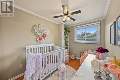 326 OAKWOOD COURT Newmarket (Huron Heights-Leslie Valley) Ontario photo 25