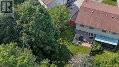 326 OAKWOOD COURT Newmarket (Huron Heights-Leslie Valley) Ontario photo 47