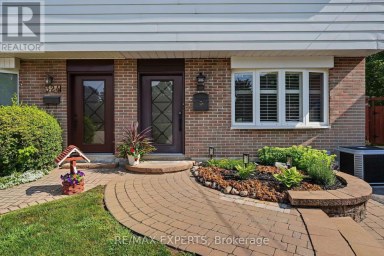 326 OAKWOOD COURT Newmarket (Huron Heights-Leslie Valley) Ontario photo 6