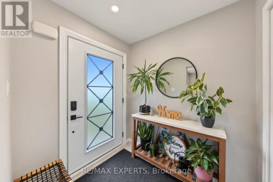 326 OAKWOOD COURT Newmarket (Huron Heights-Leslie Valley) Ontario photo 7