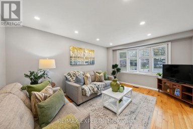 326 OAKWOOD COURT Newmarket (Huron Heights-Leslie Valley) Ontario photo 9