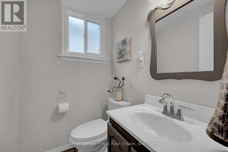 117 LAWRENCE CRESCENT, Clarington (Bowmanville), Ontario, L1C3S6