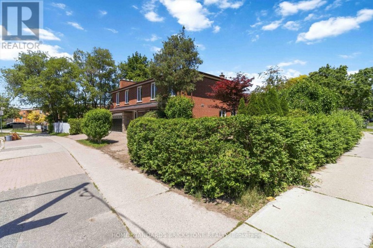 220 TORRESDALE AVENUE, Toronto (Westminster-Branson), Ontario, M2R3E8