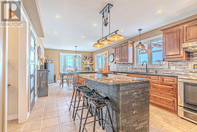 929 ELDON ROAD, Kawartha Lakes (Oakwood), Ontario, K0M2M0