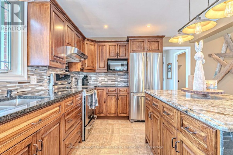 929 ELDON ROAD, Kawartha Lakes (Oakwood), Ontario, K0M2M0