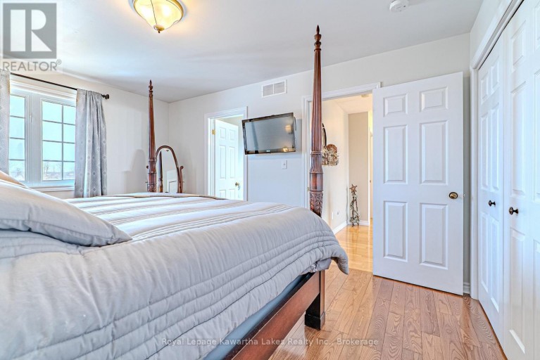 929 ELDON ROAD, Kawartha Lakes (Oakwood), Ontario, K0M2M0