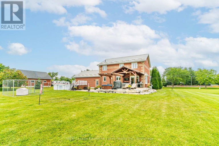 929 ELDON ROAD, Kawartha Lakes (Oakwood), Ontario, K0M2M0