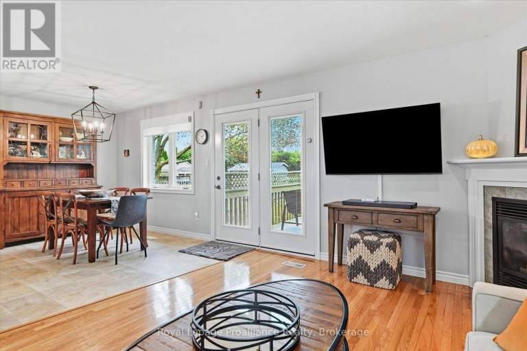 2979 JENNIFER DRIVE, Peterborough (Northcrest Ward 5), Ontario, K9L1Z9
