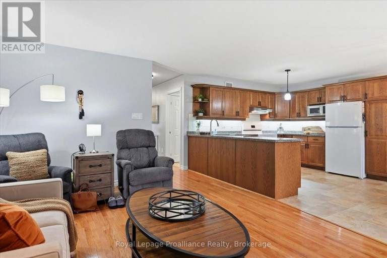 2979 JENNIFER DRIVE, Peterborough (Northcrest Ward 5), Ontario, K9L1Z9