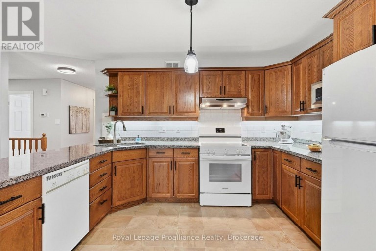 2979 JENNIFER DRIVE, Peterborough (Northcrest Ward 5), Ontario, K9L1Z9