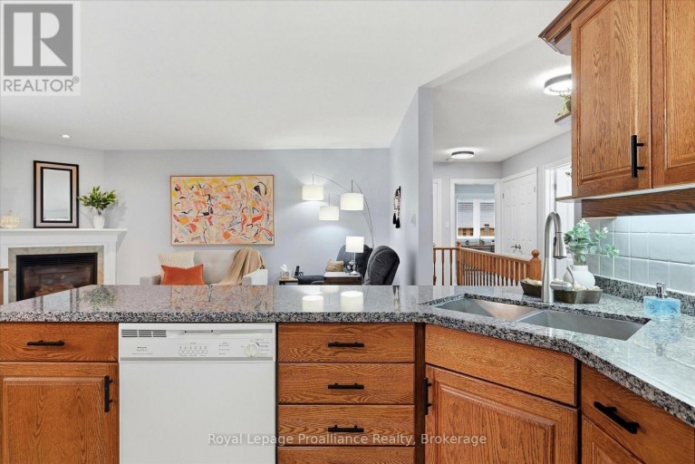 2979 JENNIFER DRIVE, Peterborough (Northcrest Ward 5), Ontario, K9L1Z9