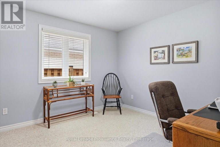 2979 JENNIFER DRIVE, Peterborough (Northcrest Ward 5), Ontario, K9L1Z9