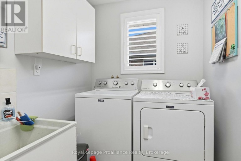 2979 JENNIFER DRIVE, Peterborough (Northcrest Ward 5), Ontario, K9L1Z9