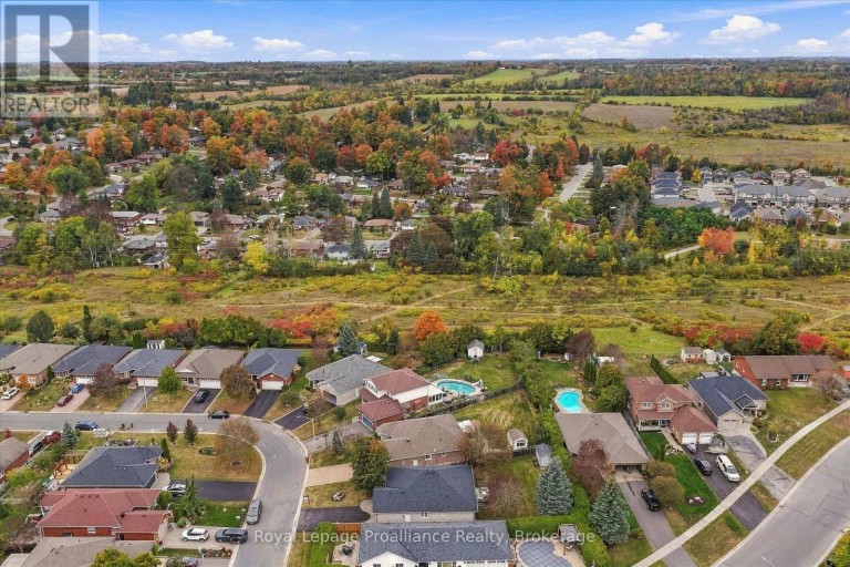 2979 JENNIFER DRIVE, Peterborough (Northcrest Ward 5), Ontario, K9L1Z9