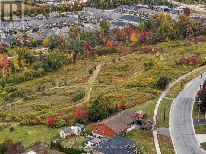 2979 JENNIFER DRIVE, Peterborough (Northcrest Ward 5), Ontario, K9L1Z9