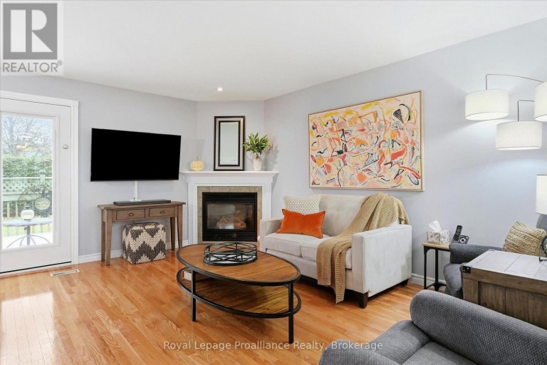 2979 JENNIFER DRIVE, Peterborough (Northcrest Ward 5), Ontario, K9L1Z9