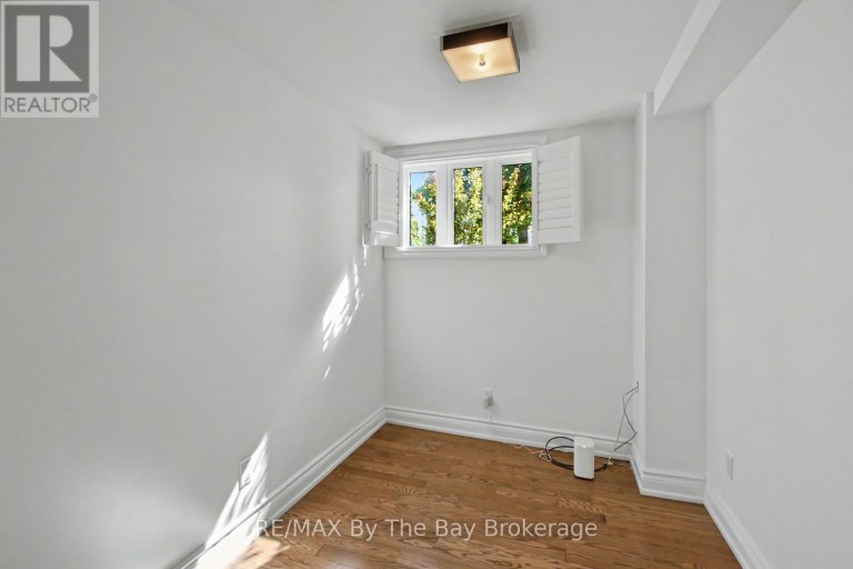 33 TELFER ROAD, Collingwood, Ontario, L9Y5H5