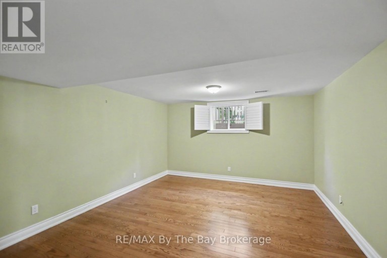 33 TELFER ROAD, Collingwood, Ontario, L9Y5H5