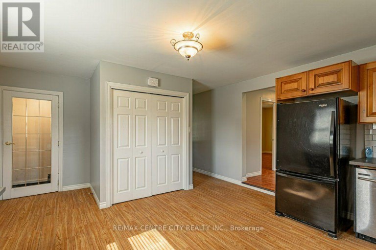 4526 WONDERLAND ROAD S, London South (South W), Ontario, N6P1S8