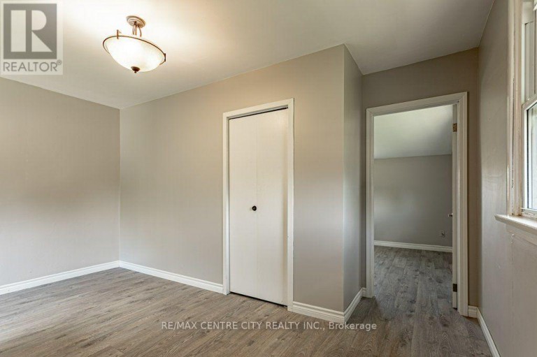 4526 WONDERLAND ROAD S, London South (South W), Ontario, N6P1S8