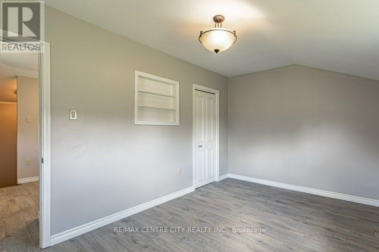 4526 WONDERLAND ROAD S, London South (South W), Ontario, N6P1S8