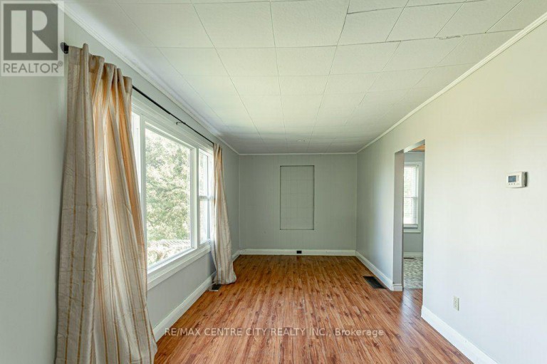 4526 WONDERLAND ROAD S, London South (South W), Ontario, N6P1S8