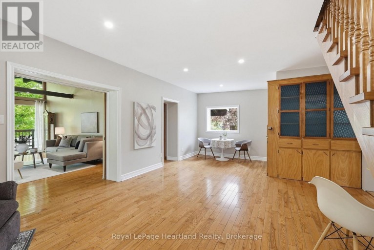 2058 JAMES STREET, Howick, Ontario, N0G1X0