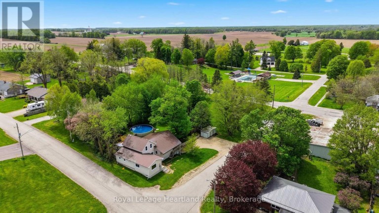 2058 JAMES STREET, Howick, Ontario, N0G1X0