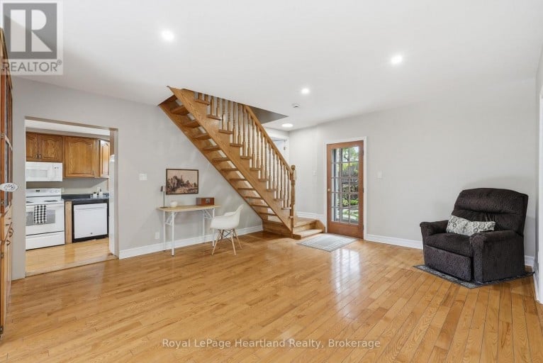 2058 JAMES STREET, Howick, Ontario, N0G1X0