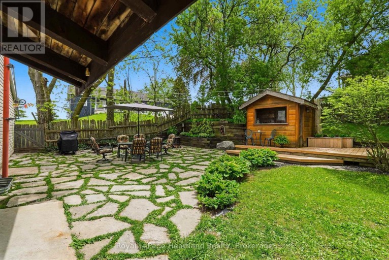 2058 JAMES STREET, Howick, Ontario, N0G1X0