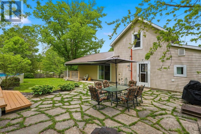 2058 JAMES STREET, Howick, Ontario, N0G1X0