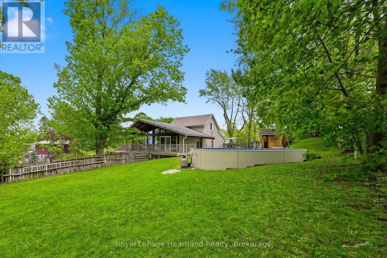 2058 JAMES STREET, Howick, Ontario, N0G1X0