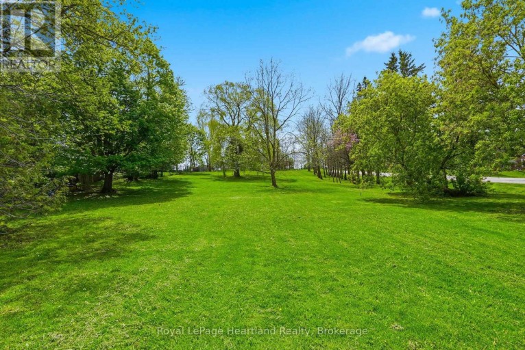 2058 JAMES STREET, Howick, Ontario, N0G1X0