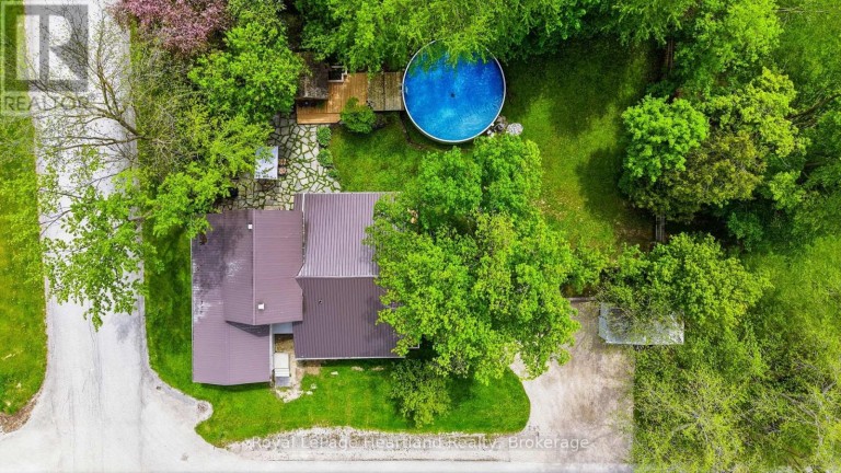 2058 JAMES STREET, Howick, Ontario, N0G1X0