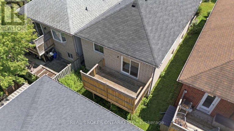 5 JOHN HARVEY STREET, Uxbridge, Ontario, L9P1C3