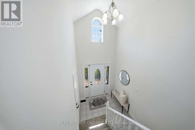 5 JOHN HARVEY STREET, Uxbridge, Ontario, L9P1C3