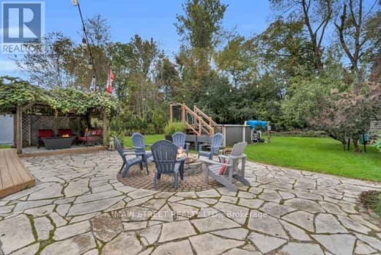 29 JOHNSTON STREET, Georgina (Pefferlaw), Ontario, L0E1N0