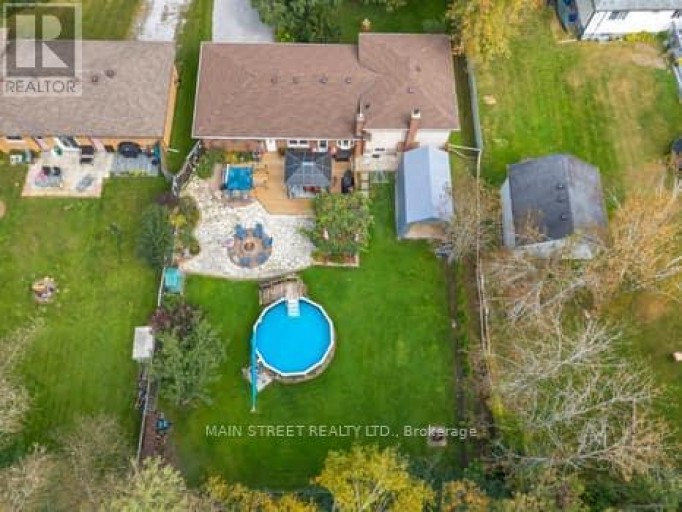 29 JOHNSTON STREET, Georgina (Pefferlaw), Ontario, L0E1N0