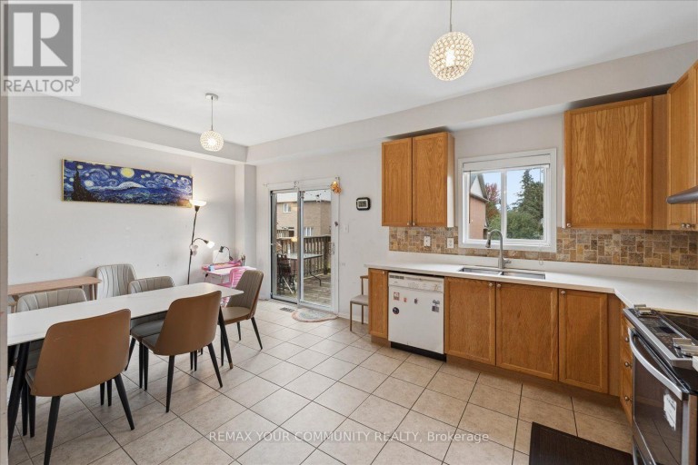 44 ANTIQUE DRIVE, Richmond Hill (Oak Ridges Lake Wilcox), Ontario, L4E3X5