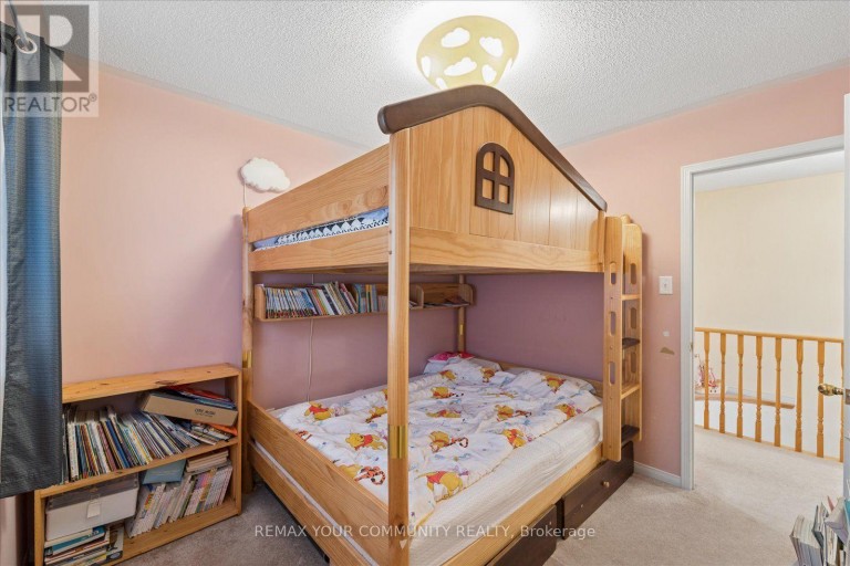 44 ANTIQUE DRIVE, Richmond Hill (Oak Ridges Lake Wilcox), Ontario, L4E3X5