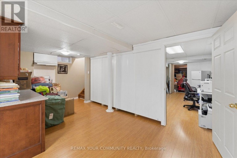 44 ANTIQUE DRIVE, Richmond Hill (Oak Ridges Lake Wilcox), Ontario, L4E3X5