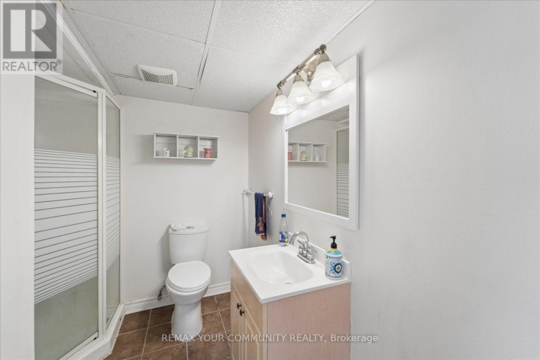 44 ANTIQUE DRIVE, Richmond Hill (Oak Ridges Lake Wilcox), Ontario, L4E3X5