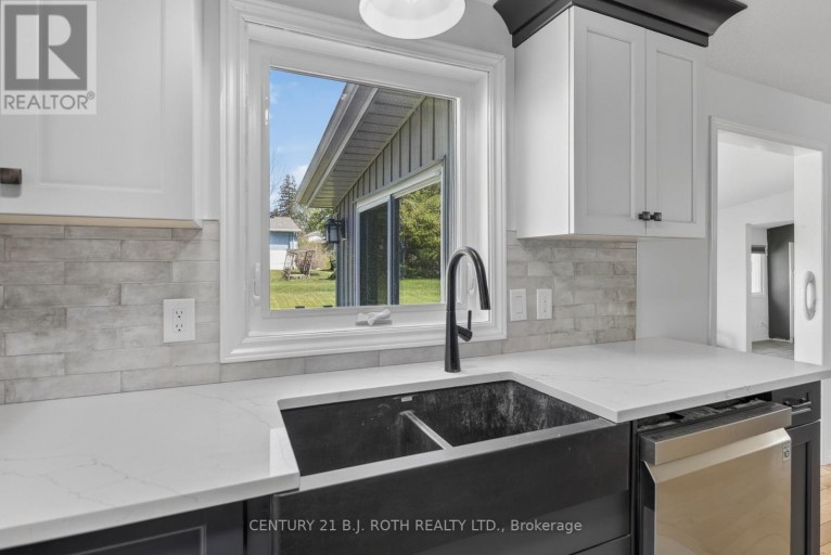 8 BELLE ISLE ARM, Innisfil, Ontario, L9S1N7